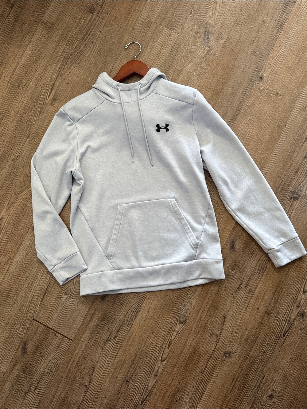 Under Armour Menβs Light Gray Crewneck Hoodie with Black Logo